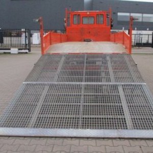 foto Iveco ML 120-190 /MANUAL HYDRAULIC RAMP