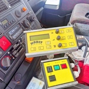 foto 4x4 Iveco 21.5t wywrotka+ syparka plug komunal ZIMA