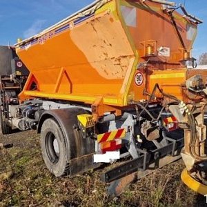 foto 4x4 Iveco 21.5t wywrotka+ syparka plug komunal ZIMA