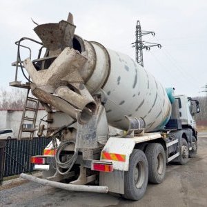 foto 9m3 mieszarka 8x4 EUR4 Iveco 410 Eurotrakker