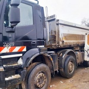 foto 8x4 wywrótka Eur6 Iveco Trakker 450 S3 automat
